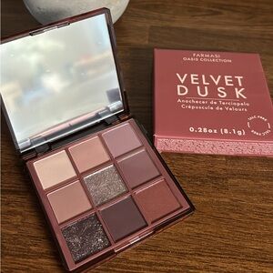 Farmasi Velvet Dusk Eyeshadow Palette - Rose, Mauve & Champagne Shades